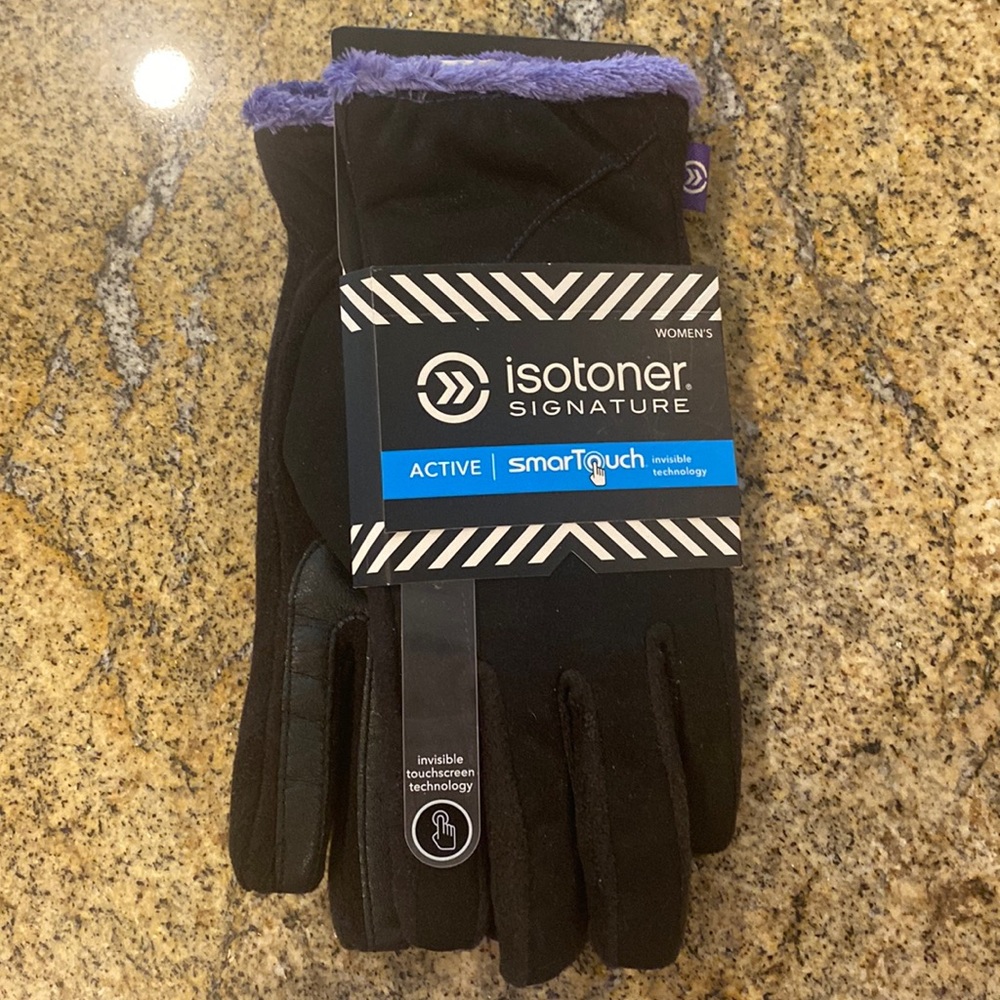 NWT Isotoner, gloves